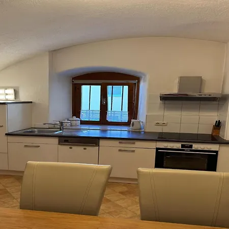 In Near Spieljoch Cable Car 公寓