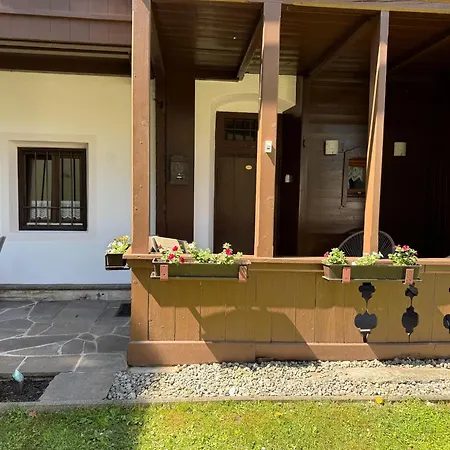 In Near Spieljoch Cable Car 公寓 *